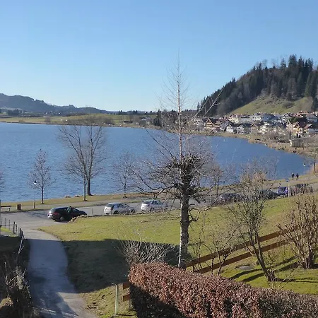 Apartment Gaestehaus Guggomos 