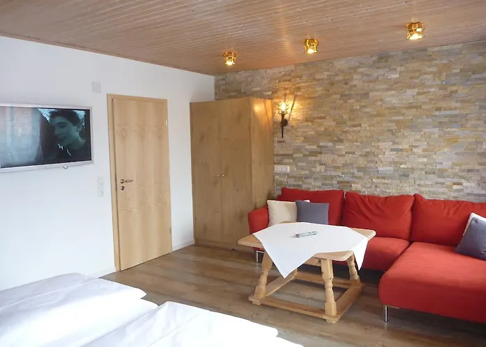 Apartment Gaestehaus Guggomos 