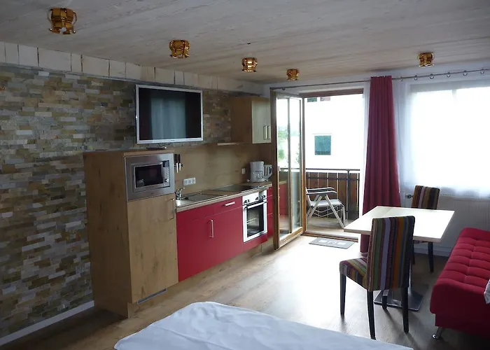 Apartment Gaestehaus Guggomos 