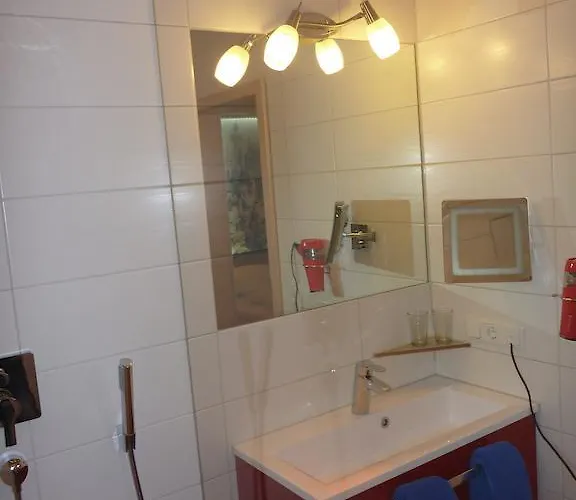 Apartment Gaestehaus Guggomos 