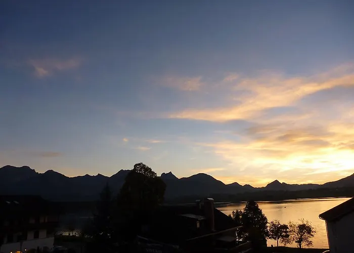 公寓 古格莫斯达斯阿尔格斯迪尔旅馆 *